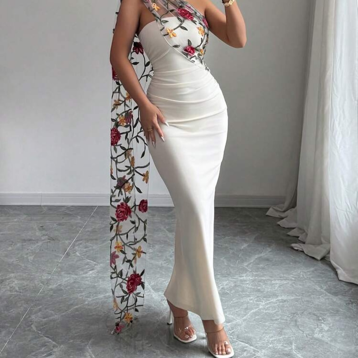 Backless Flower Embroidered Dress