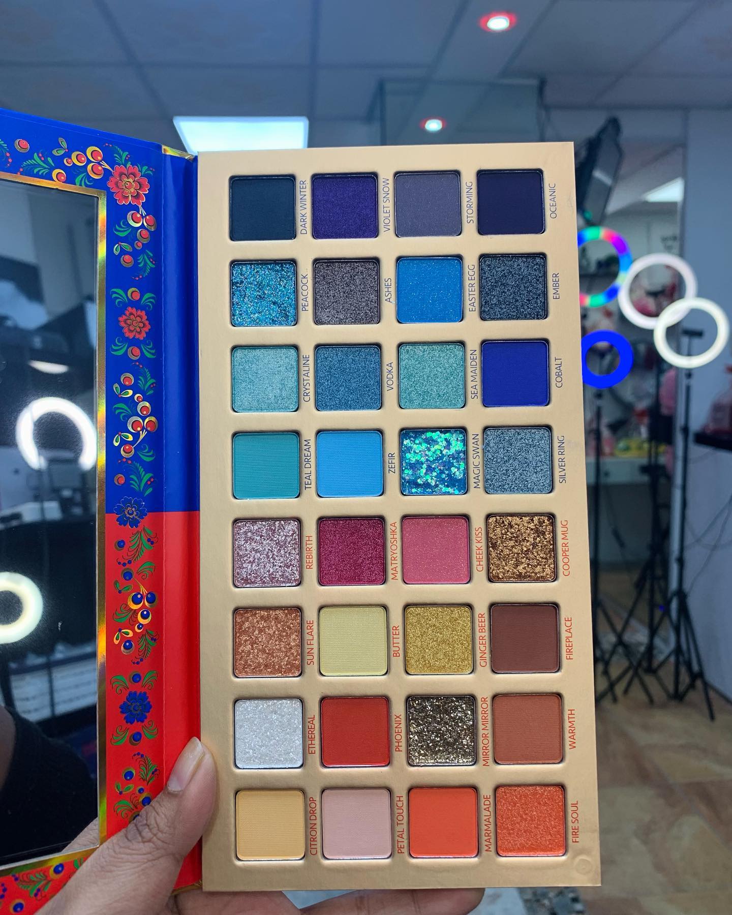 Palettes