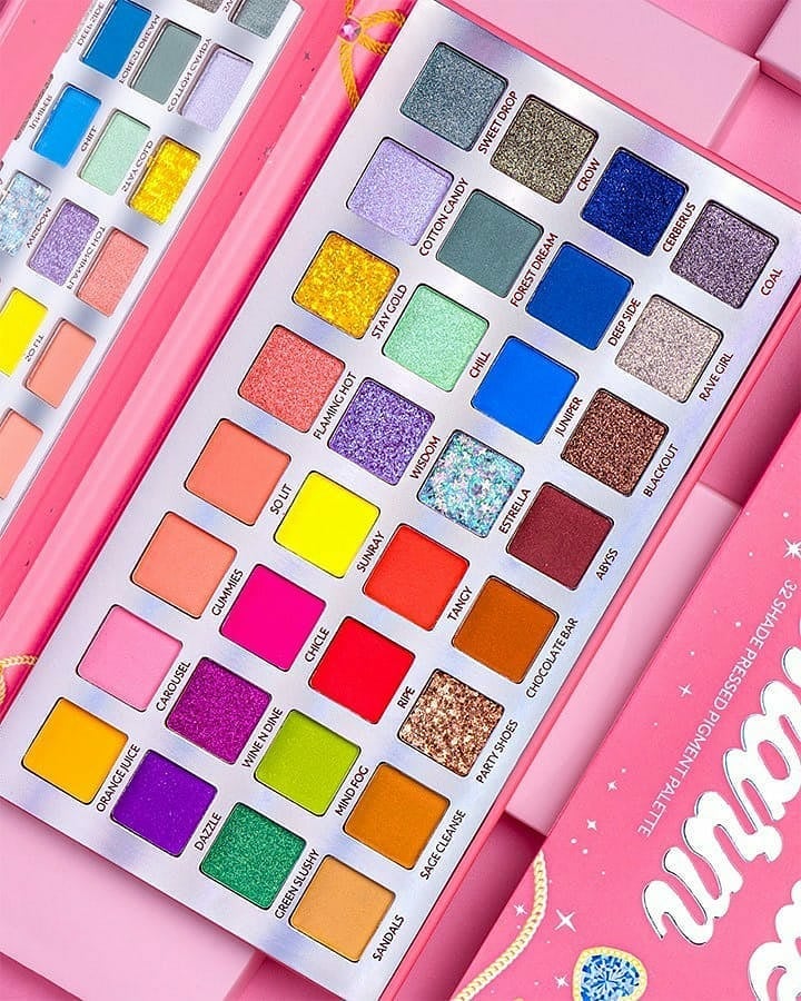 AMORUS Dazzle Charm Eyeshadow Palette