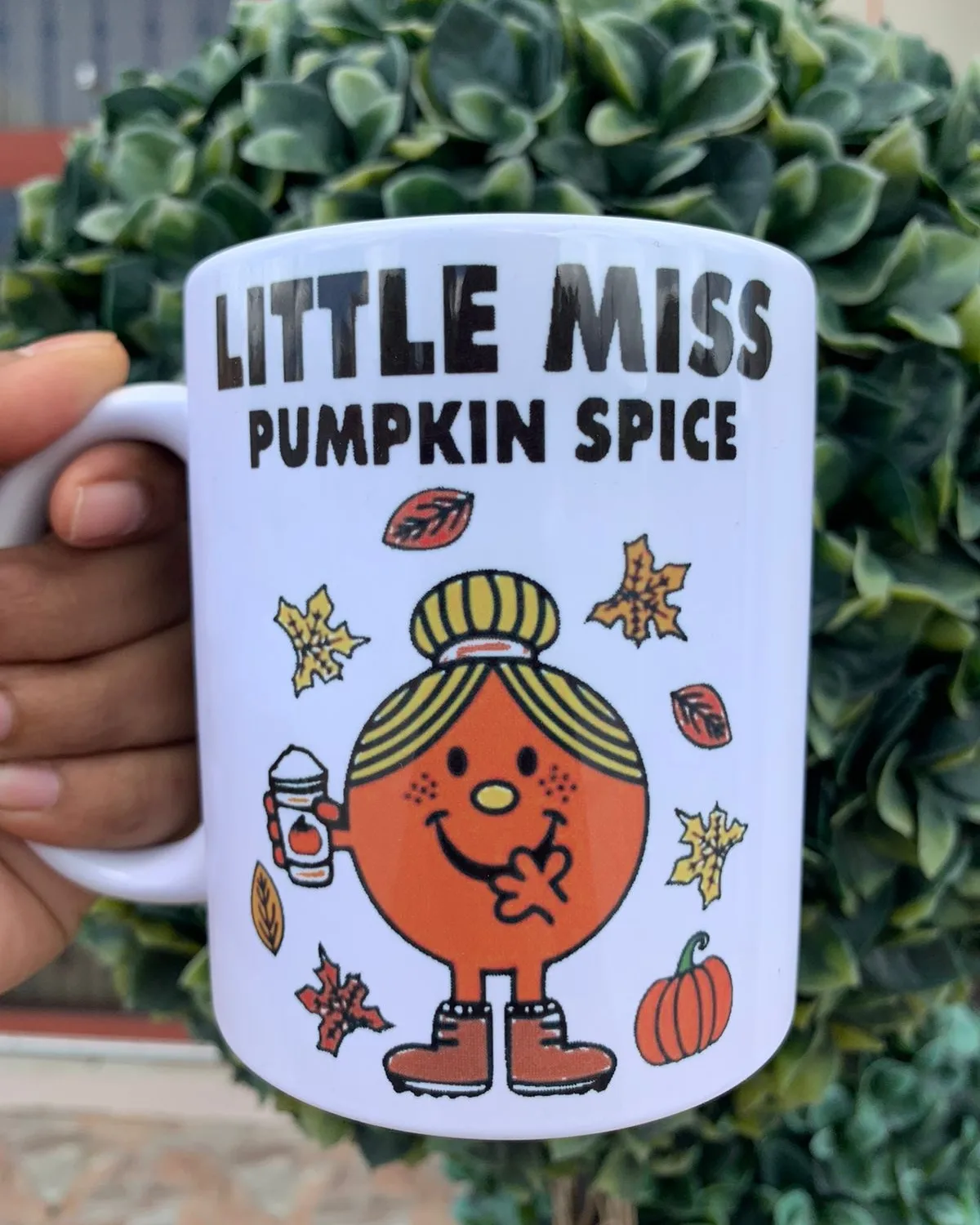 cute mugs from fireflycraftsandcreations