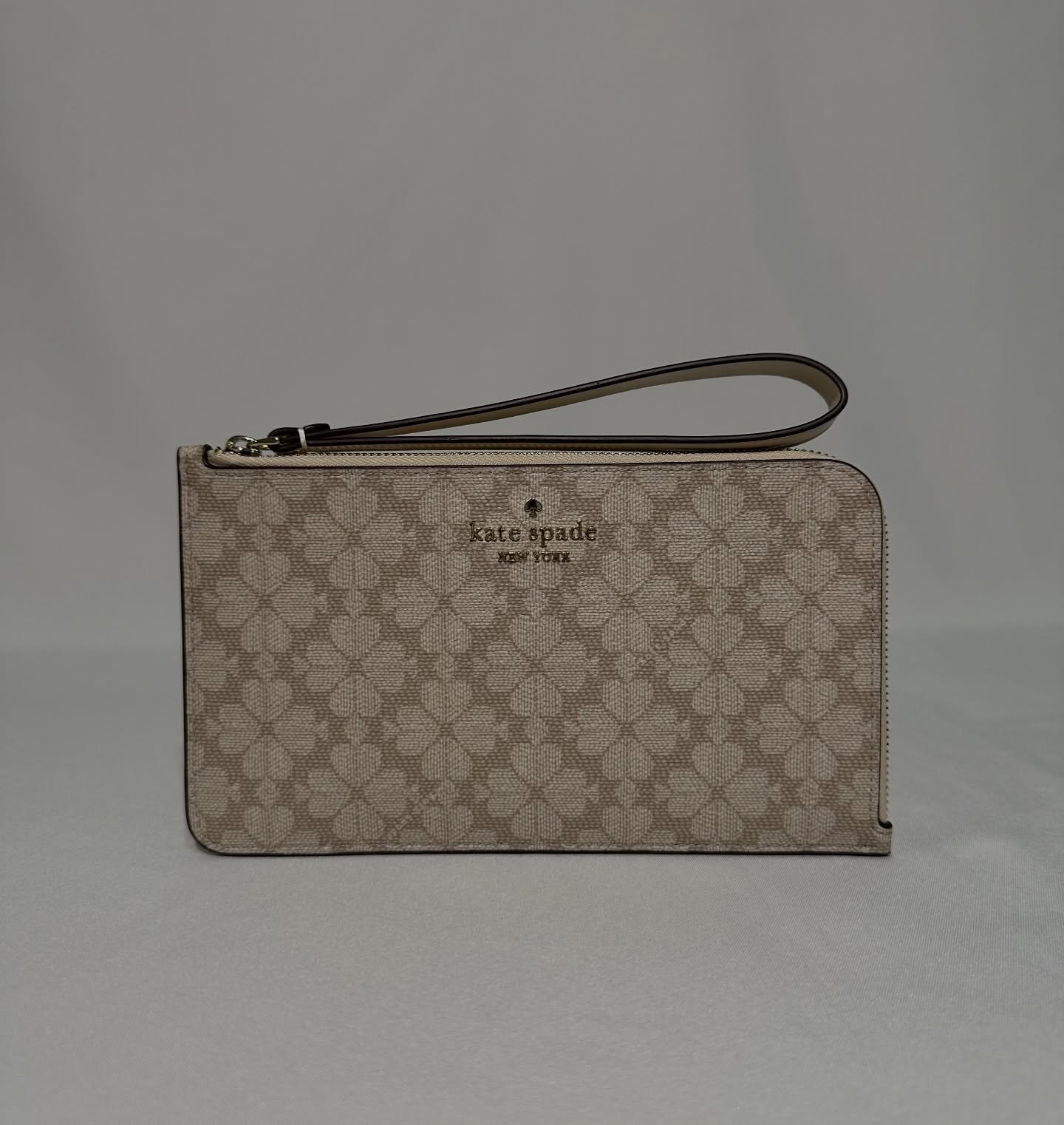 Kate Spade Lucy Flower Wristlet