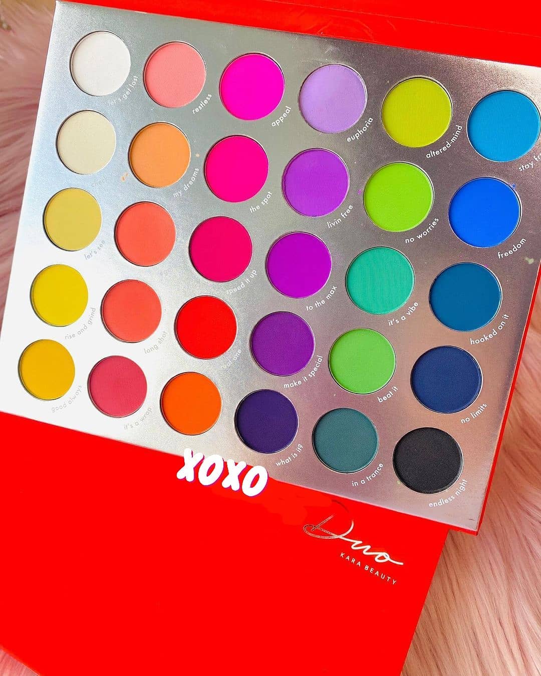 Mind Trap Eyeshadow Palette